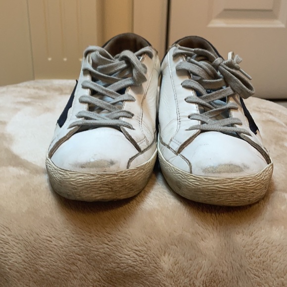 Golden Goose Sneakers - Picture 6 of 11